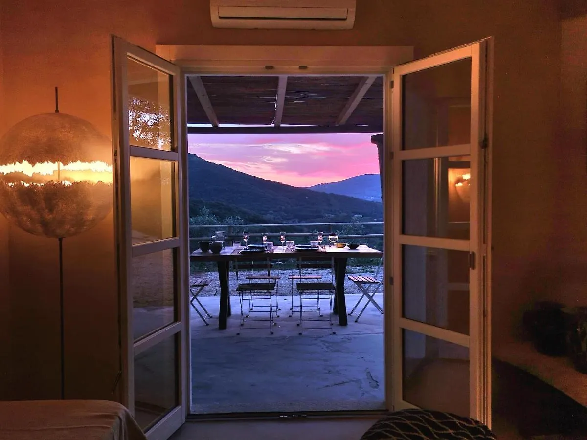 פורטופראיו Villa Elicriso Charme E Nature - Goelba